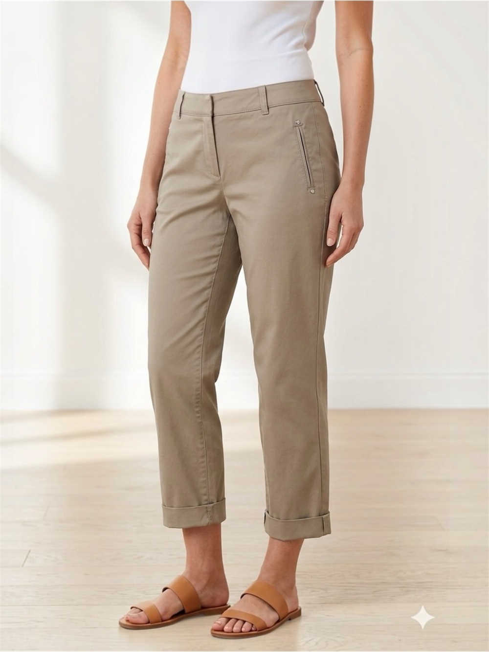 White House Black Market Tan Khaki Crop Pants. Size 8